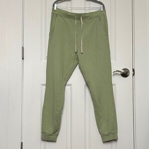 Oliver Logan ‘Edwin’ Jogger Size Large in Sage Green